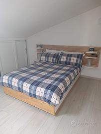 MANDAL Struttura letto con testiera 140x200