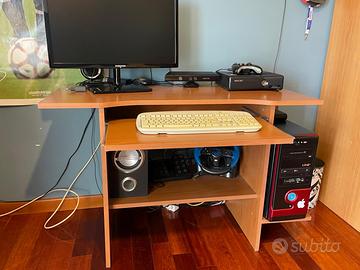 Tavolo / scrivania porta PC con ripiano tastiera
