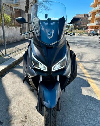 SYM Joymax Z+ Blu 300 - 2500 km, come nuovo!