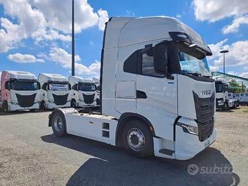 Iveco S-way 510 trattore