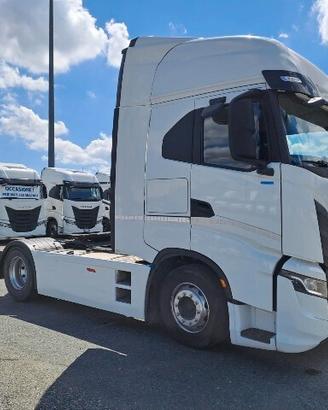 Iveco S-way 510 trattore