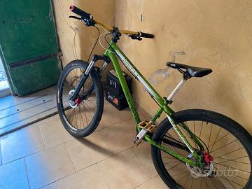 Mountain bike 26" dirt/street