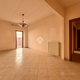 3 LOCALI A SORIANO NEL CIMINO