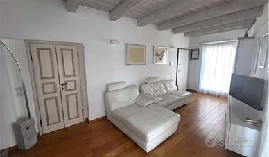 SPLENDIDO ATTICO con TERRAZZO VISTA MARE