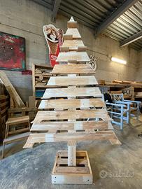 Alberi di natale in pallet
