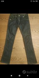 Jeans in denim scuro 👖