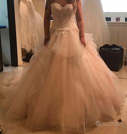 Abito da sposa Nicole rosa chiaro