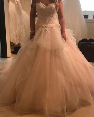 Abito da sposa Nicole rosa chiaro