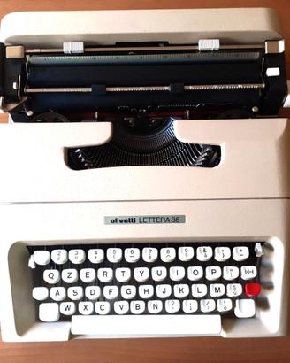 Macchina Olivetti Lettera 35. Da collezione