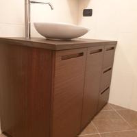 Arredobagno di design in Rovere Wengè