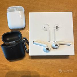 Air pods 2 con cavo + cover con moschettone