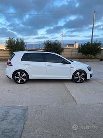 VOLKSWAGEN Golf 7 GTI Performance