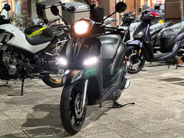 PIAGGIO LIBERTY S 125 tua soli 27 euro al mese