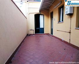 Fiumefreddo di S. soluzione singola con garage