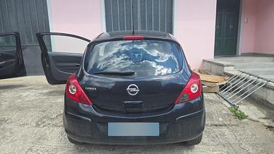 Opel Corsa 1.2 Benzina/GPL (leggi bene)