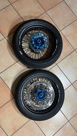 CERCHI MOTARD COMPLETI DA 17