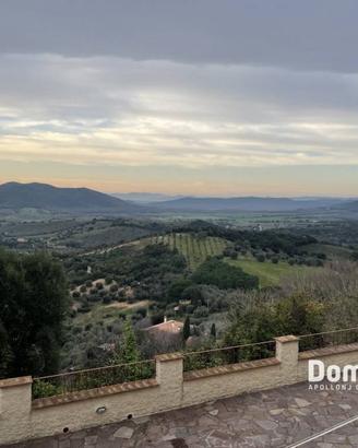 Villa di 62 m² con 2 locali e box auto a Capalbio