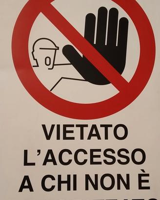 cartello di segnalazione 