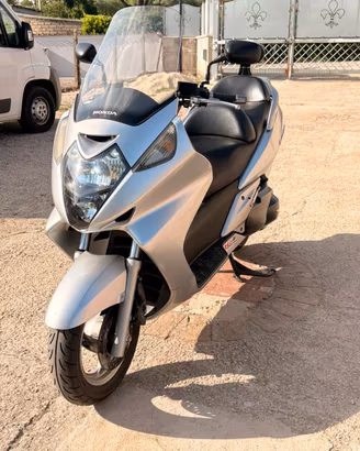 Honda silve wing 600