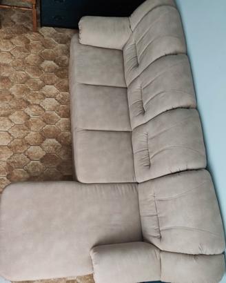 Divano angolare beige effetto scamosciato — Come n