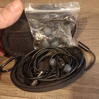 Sennheiser se 215
