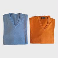 Due pullover uomo tg. L scollo a V Berny's Club