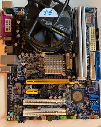 SCHEDA MADRE FOXCONN N15235, CPU INTEL 2 CORE 6320