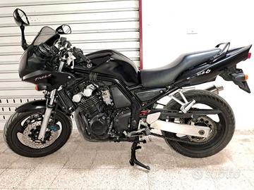 Yamaha FZR 600 - 2002