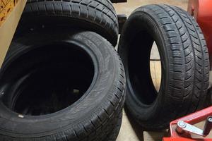 4 Pneumatici YOKOHAMA 205 / 65 R16