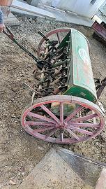 Seminatrice manuale d’epoca