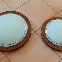 2 plafoniere in vetro bianco e bordo in legno