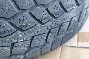 Gomme  motrio con annessi cerchi in lega Renault