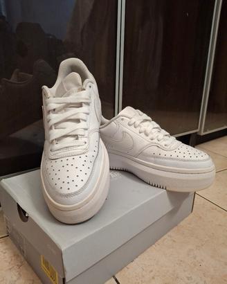  Nike Court Vision Alta
