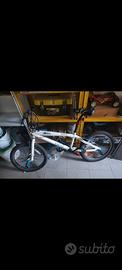 Bmx con luci nuove