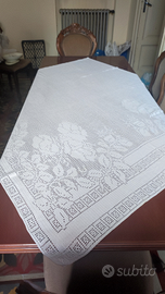 Tovaglia quadrata uncinetto