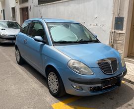 Lancia y 2006