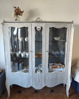 Mobile vintage shabby chic in legno