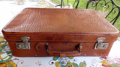 Valigia cuoio fodera interna in raso anni 50