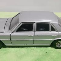 Burago 1/24 Mercedes 450