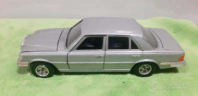 Burago 1/24 Mercedes 450