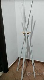 Appendiabiti bianco moderno in ferro e legno