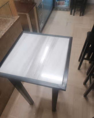 marmo e ferro tavoli e sedie