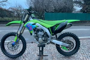 Kawasaki kx f 250 in rodaggio