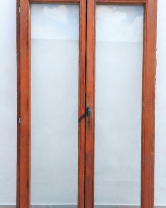 Porta finestra (2 pezzi) e finestra in legno