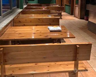 Panche  e tavoli in legno