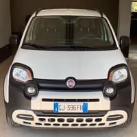 Fiat Panda 1.0 FireFly S&S Hybrid City Cross AZIEN