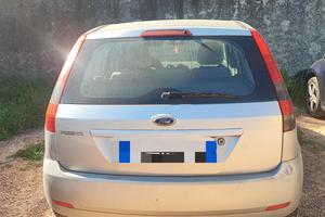 FORD FIESTA 1.4 GHIA benzina