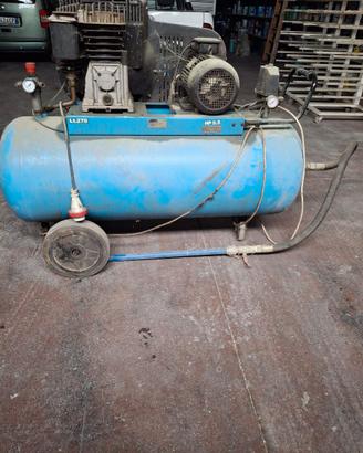 Compressore ABAC con serbatoio da 270 litri