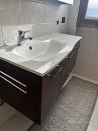 Mobile bagno con specchio contenitore