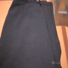 Gonna in viscosa di marca